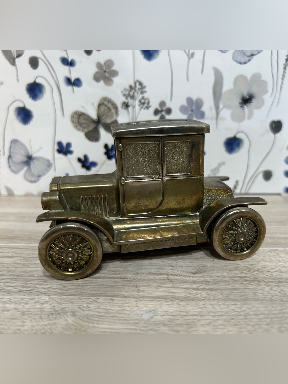 Vintage Metal Antique Car Coin Bank Brass Tone Taiwan